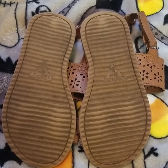 Girl's Brown Sandals Dressy Size 11 Oshkosh - Picture 6 of 6